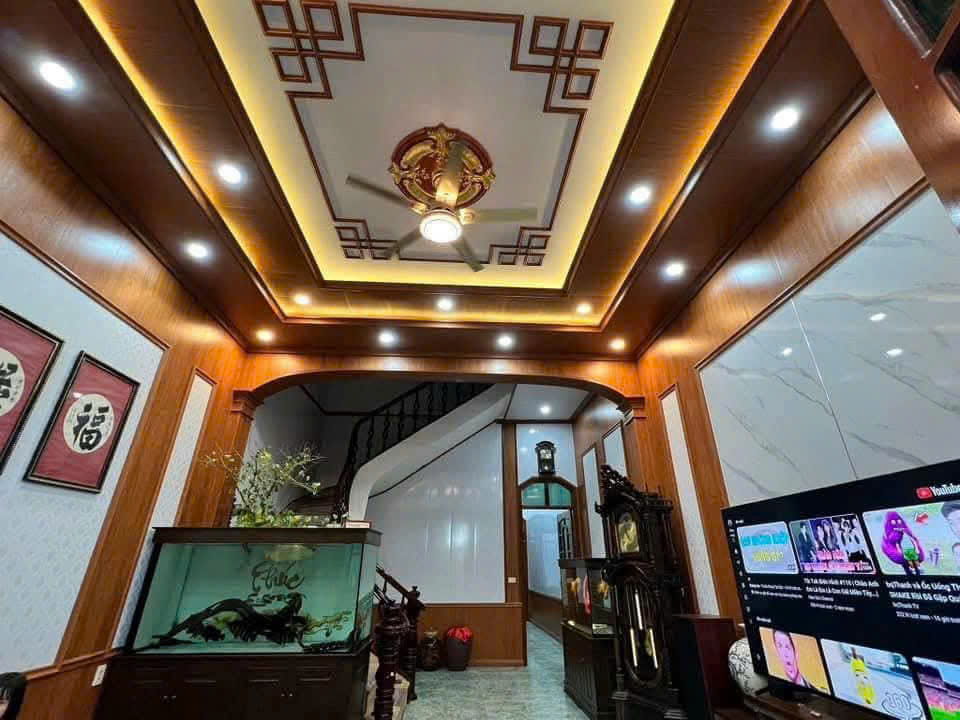 Thi Công Trần Nhựa Cao Cấp Tại Bắc Ninh